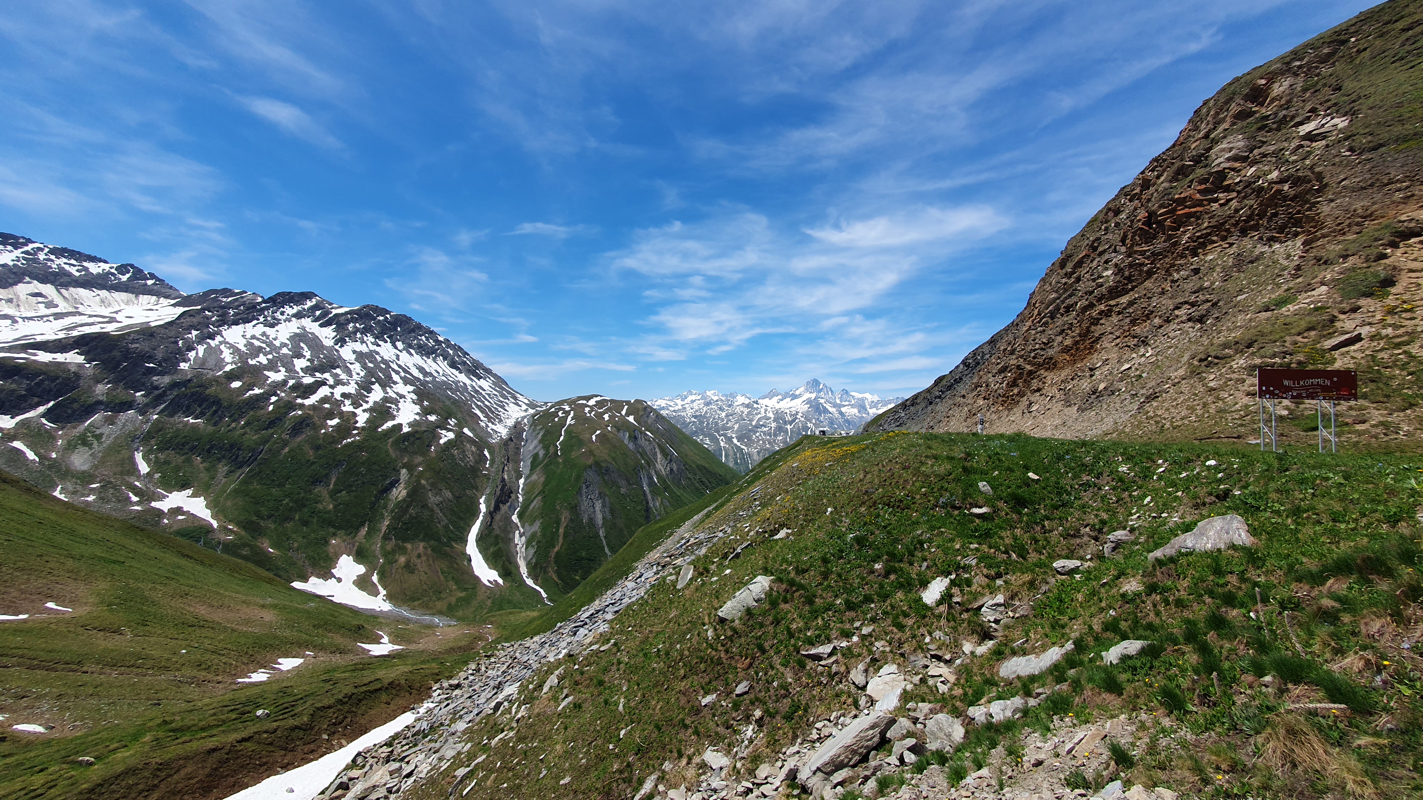 Aussicht vom Furkapass nach Südwesten – Walliser Alpen – Rennradtour