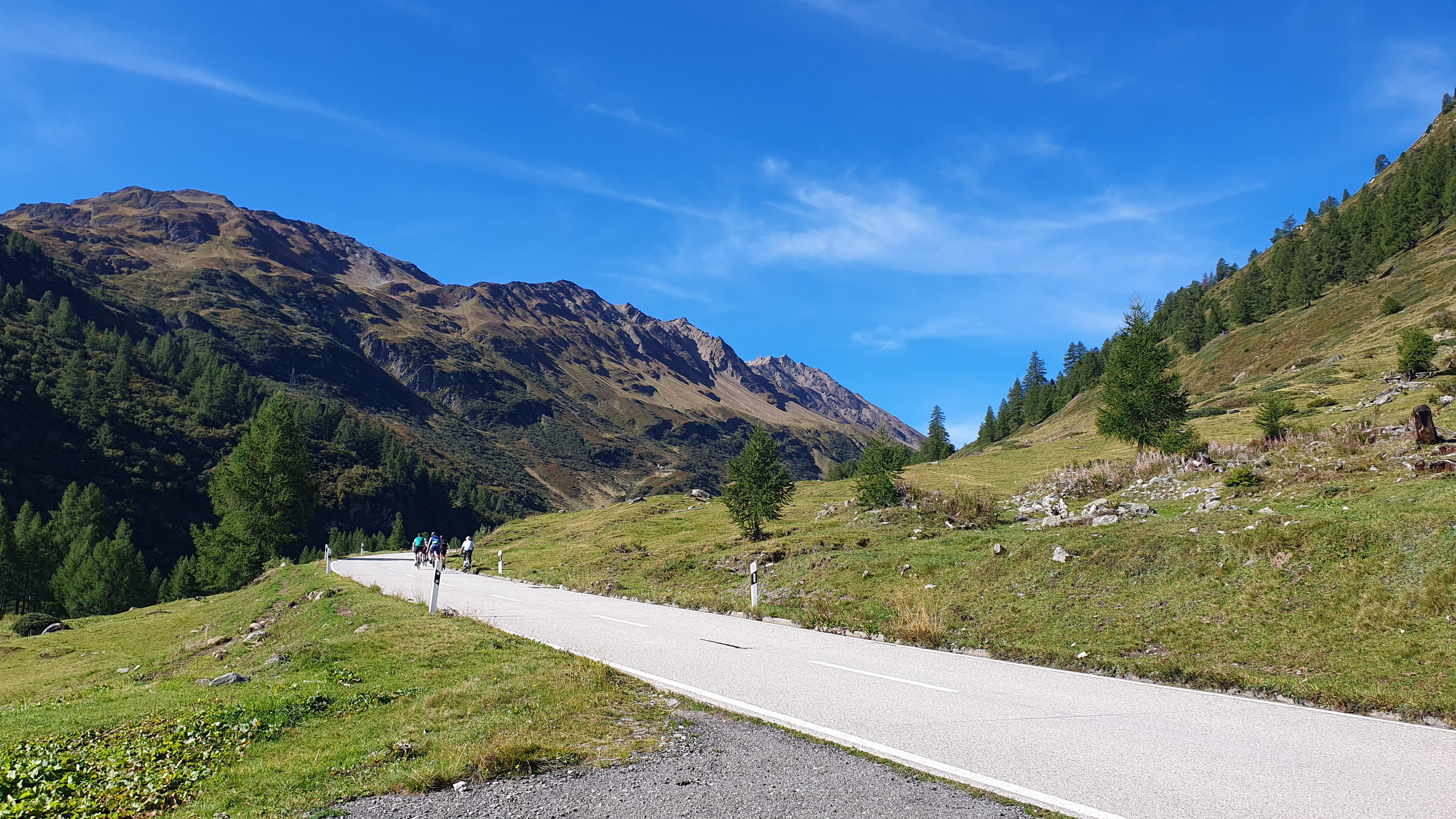 Val Bedretto – Anfahrt Nufenen – ruhige Steigung