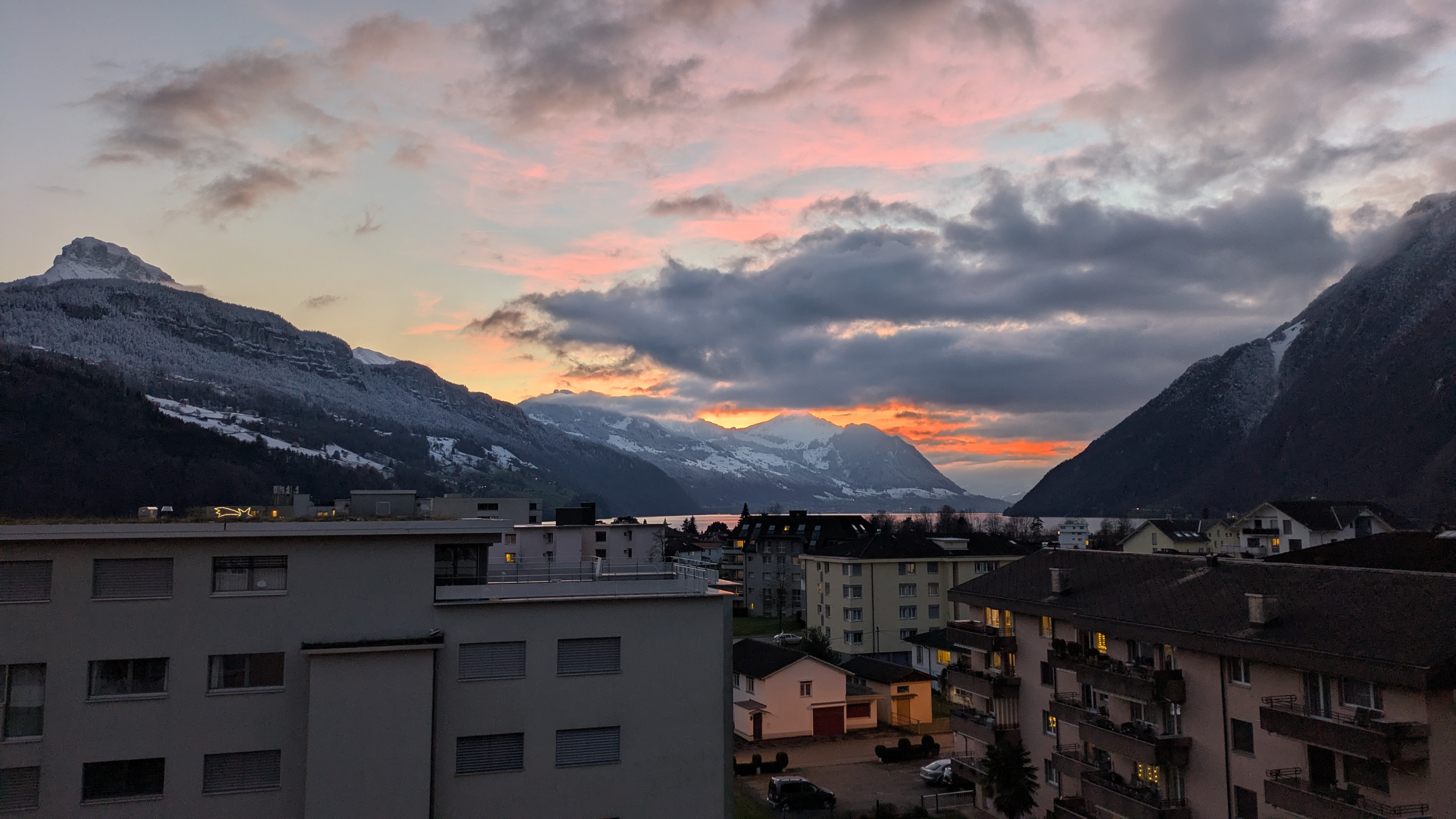 Blick von Brunnen Richtung Luzern über den See – Abendlicht nach der Rennradtour